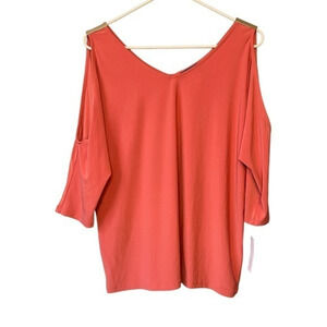 Simply Styled by Sears Mauve Cold Shoulder Hardware Blouse.‎ NWT. Large